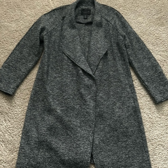 Tahari black and white wool blend jacket - Picture 2 of 6